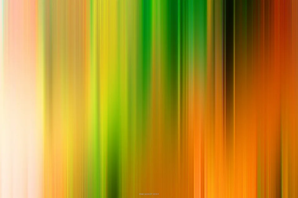 Abstrakte Komposition aus vertikalen, verwischten Streifen in Gelb, Grün, Orange und Creme.