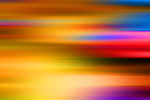 Abstrakte horizontale Bewegungsunschärfe mit Streifen in Gelb, Orange, Rot, Blau und Violett über die gesamte Fläche.
