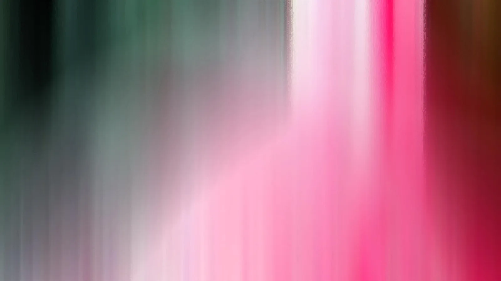Abstrakte Komposition aus vertikalen Schlieren in Pink, Weiß, Grün und Dunkelrot, die nach rechts ineinander übergehen.