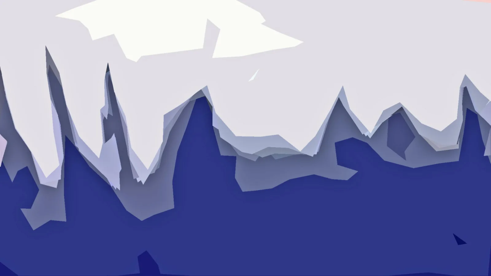 Abstrakte Berglandschaft mit scharfen Graten in Blau- und Grautönen vor hellgrauem Himmel mit weißen Flächen oben links.