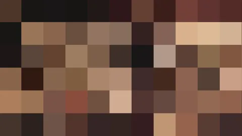 Mosaik aus quadratischen Pixeln in Braun-, Beige- und Dunkeltönen.
