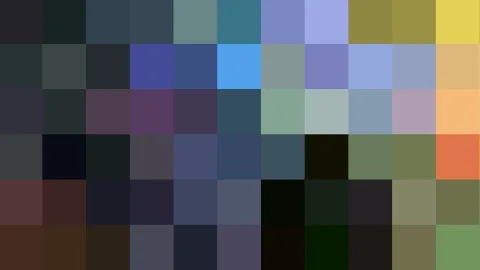 Abstraktes Raster aus quadratischen Farbfeldern in Blau, Grün, Lila, Gelb, Orange und Dunkelbraun, dicht nebeneinander angeordnet.