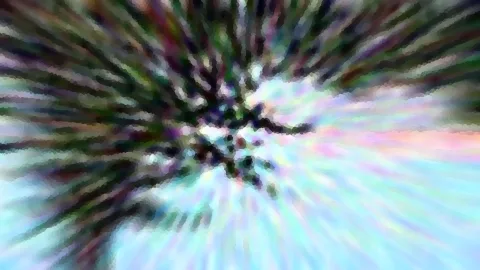 Abstrakte Komposition aus radial angeordneten, verwischten Streifen in Schwarz, Grün, Violett und Pastellcyan, im Zentrum dunkel verdichtet.