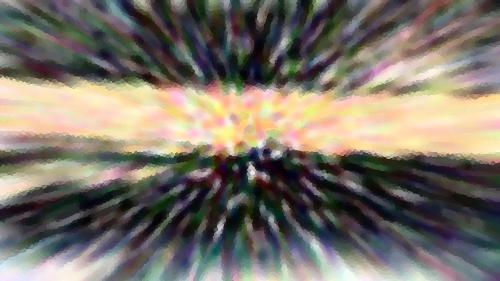 Farbige, radial verwischte Landschaft mit gelbem Abendhimmel und dunkler Baumreihe am Horizont.