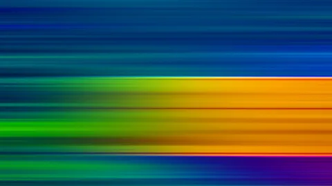 Abstraktes Bild mit horizontalen, verwischten Streifen in Blau oben, Grün und Orange in der Mitte und Violett unten.