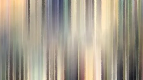 Verwischte, vertikale Streifen in Pastelltönen, von Gelb und Beige über Blau bis Grün und Violett.