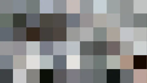 Rechteckiges Raster aus grauen Pixelfeldern in unterschiedlichen Helligkeiten, einzelne rosagraue und fast schwarze Felder setzen Akzente.