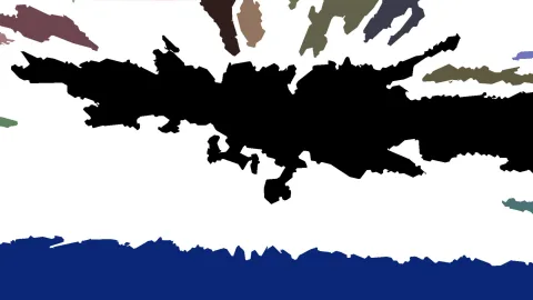 Abstrakte Komposition mit einer großen, zackigen schwarzen Form auf weißem Grund, darunter ein blaues Band und farbige Flecken am oberen Rand.
