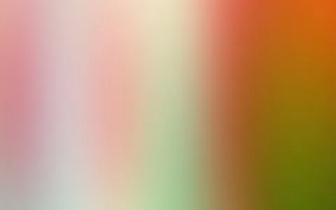 Unscharfer vertikaler Farbverlauf von Rosa über Creme und Hellgrün bis zu Orange und Olivgrün.
