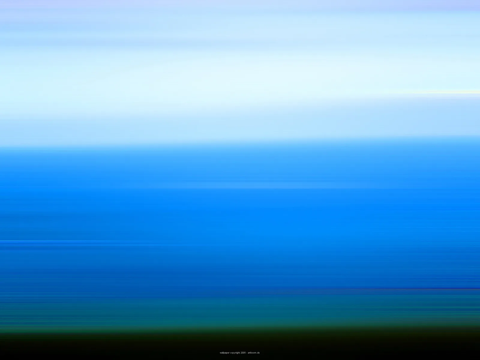 Abstrakte Komposition aus horizontalen, verwischten Streifen in Hellblau und Blau, oben heller, unten ein dunkles Grün.