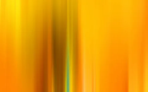 Abstrakte Komposition aus senkrechten, verwischten Streifen in Orange, Gelb und Ocker, unterbrochen von einem schmalen grünlichen Streifen in der Bildmitte.
