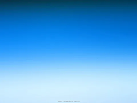 Verschwommener Verlauf von dunklem Blau oben zu hellem Hellblau unten, fast ohne Struktur.