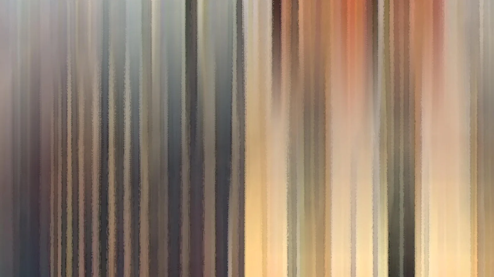 Abstrakte Komposition aus vertikalen, verwischten Streifen in Grau, Beige, Rosa und Orange, die von links nach rechts von kühlen zu warmen Farbtönen wechseln.