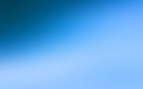 Unscharfer Verlauf von dunklem Petrolblau oben links zu hellem Himmelblau unten rechts, ohne erkennbare Motive.
