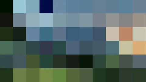 Mosaik aus rechteckigen Farbfeldern in Blau, Grün, Grau, Beige und Orange, angeordnet in sechs Reihen.