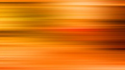 Abstrakte Komposition aus waagerechten, verwischten Streifen in Orange, Gelb und Rotbraun, die von hellen Partien in der Mitte zu dunklen Bändern übergehen.