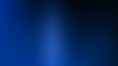 Blauer Farbverlauf von links nach rechts, in der Mitte ein heller, verwischter vertikaler Lichtstrahl, nach rechts oben in Schwarz übergehend.