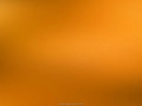 Unscharfer Verlauf in Orange, am Rand dunkler, in der Mitte heller und ohne erkennbare Motive.