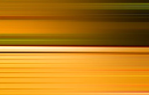 Abstrakte horizontale Streifen in Orange, Gelb und Olivgrün, durch Bewegungsunschärfe weich verwischt, mit einem hellen Band in der Bildmitte.