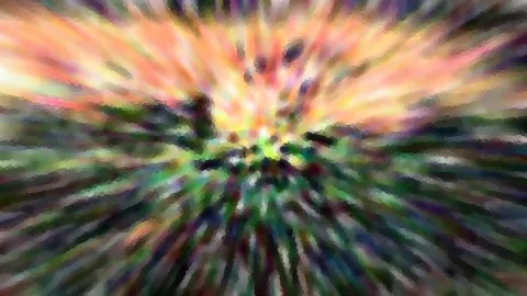 Abstrakte Komposition mit radialer Unschärfe, die von einem hellen, orangegelben Zentrum oben in der Mitte ausstrahlt. Am unteren Rand sind dunkle Grüntöne und Schlieren zu sehen, dazwischen schwache Umrisse von Bäumen.