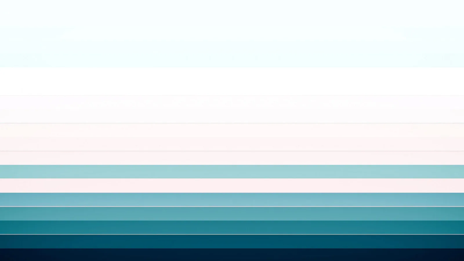 Horizontale Streifen laufen von hellem Weiß über Rosa und Türkis bis zu dunklem Marineblau, von oben nach unten dunkler werdend.