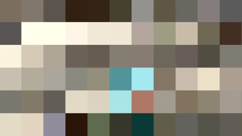 Grobes Pixelmosaik aus beige, braunen und grauen Feldern, dazwischen wenige türkisfarbene und ein rotbraunes Feld.