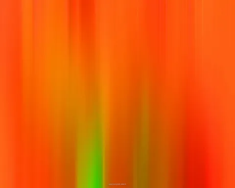 Vertikal verlaufende, verwischte Streifen in Orange und Rot, unten mittig ein grüner Lichtstreifen.