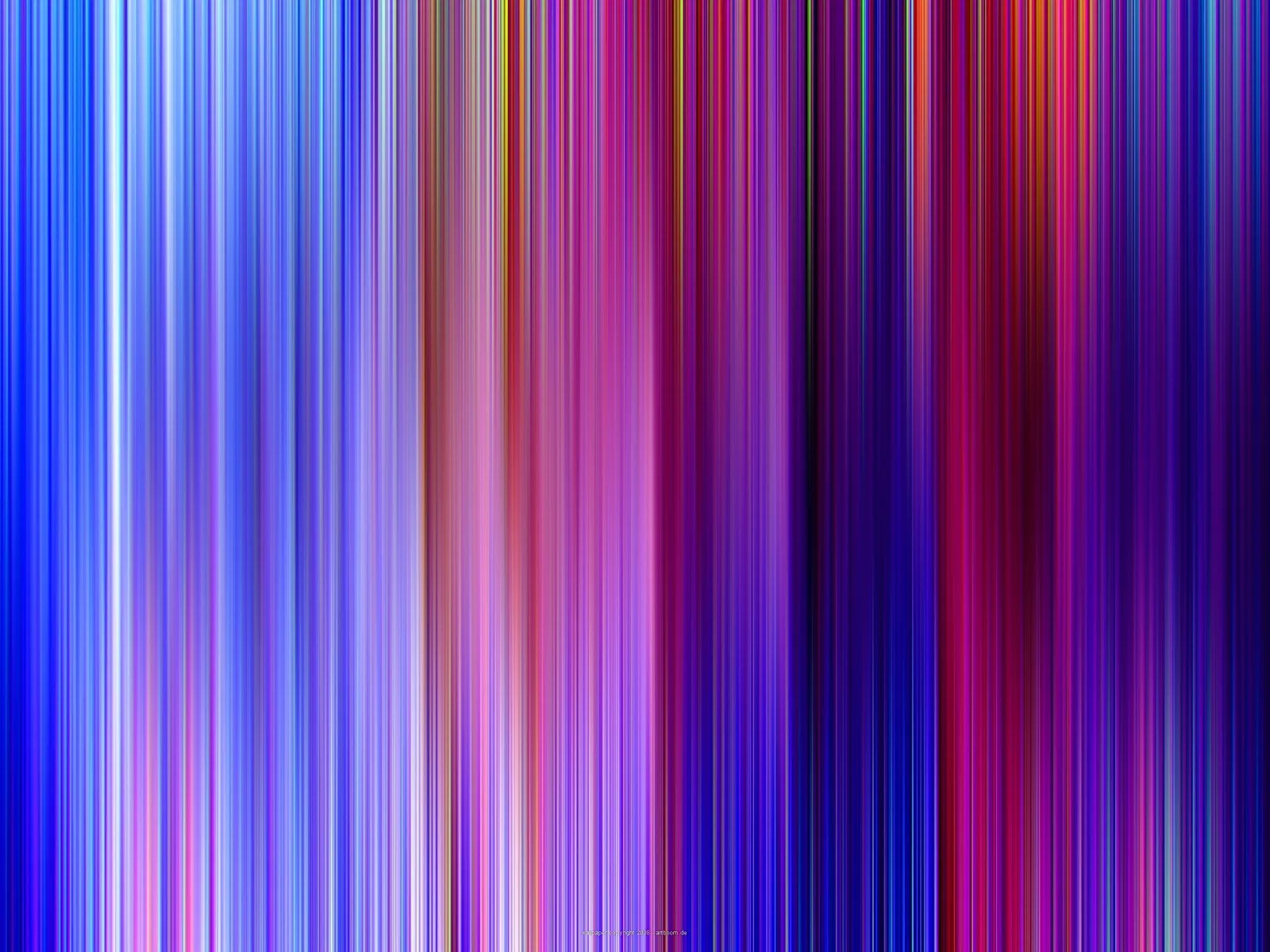 Abstrakte Komposition aus dicht nebeneinander stehenden vertikalen Streifen in Blau, Violett, Magenta und Rot, die von hellen zu dunklen Tönen verlaufen.