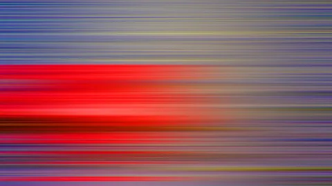 Abstraktes Bild aus horizontalen, verwischten Linien in Blau, Grau und Gelb, in der Mitte leuchtet ein breites rotes Band.