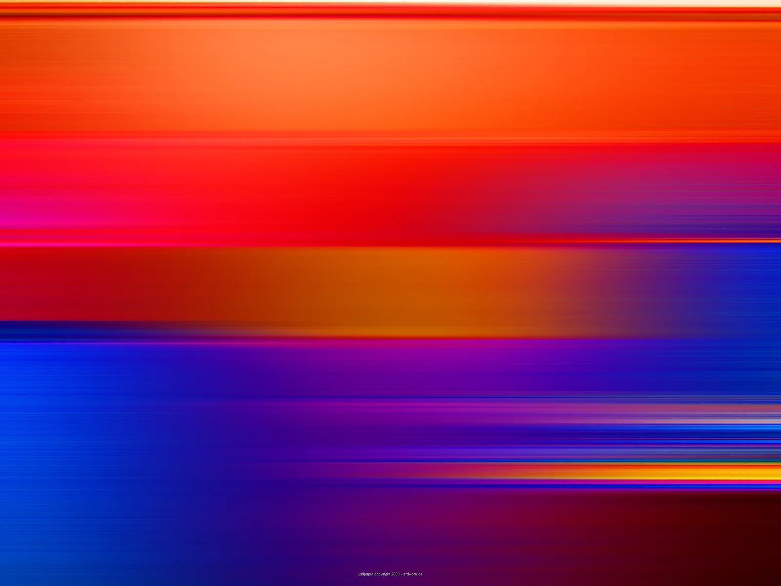 Horizontal verwischte Streifen in Orange, Rot, Violett und Blau, unten ein dunkles Rot mit kleinen gelben Akzenten.