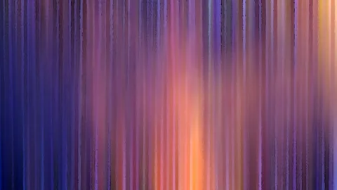 Abstrakte senkrechte Streifen in Violett, Blau und Orange, in der Mitte ein warmes, helles Leuchten.