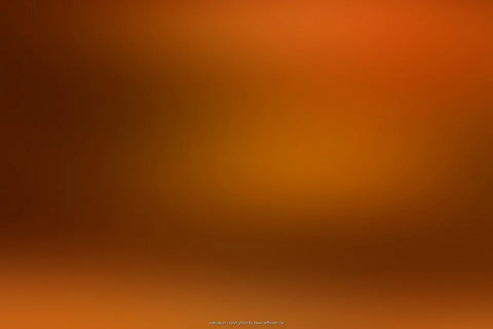 Weich verlaufender Farbverlauf in Orange und Braun, heller im oberen rechten Bereich und dunkler zum linken Rand hin, unten ein helleres Band.