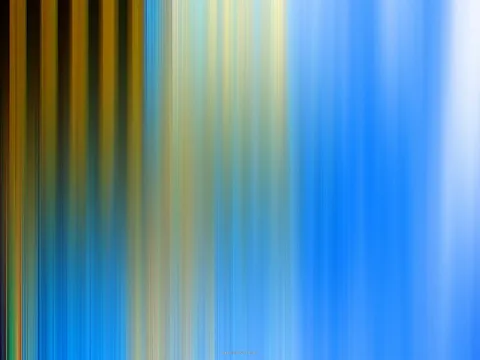 Vertikal verwischte Streifen in Gelb, Braun, Hellblau und Blau, von links dunkel nach rechts hell auslaufend.