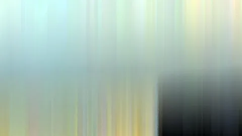 Vertikal verwischte Streifen in Pastellgrün, Blau und Gelb, rechts unten ein dunkler grauer Block