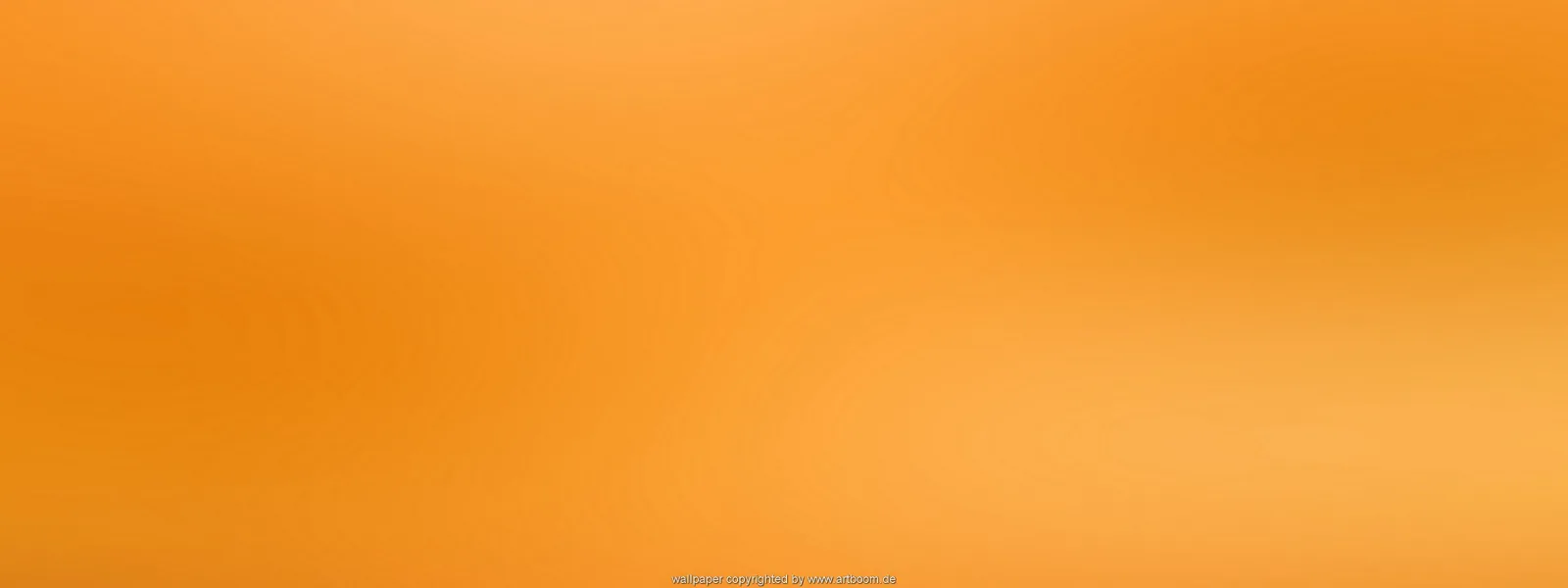 Weicher Farbverlauf in Orange, von dunkleren Tönen links zu hellem Gelb rechts, ohne erkennbares Motiv.