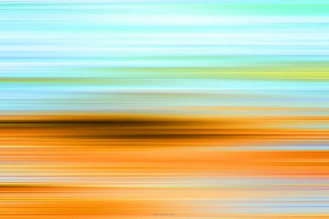Abstraktes Bild aus waagerechten, verwischten Streifen in Türkis, Mint, Gelb und Orange, in der Mitte ein dunkler brauner Streifen.