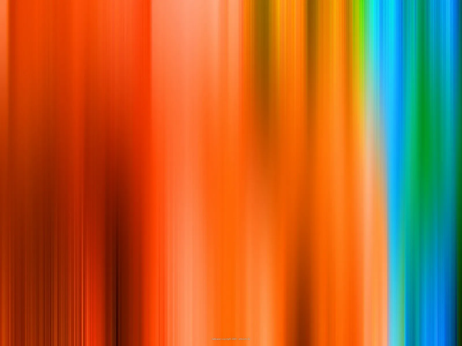 Vertikale, verwischte Streifen in Orange, Rot, Gelb, Blau und Grün, die von links nach rechts ineinander übergehen.