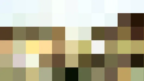 Abstraktes Mosaik aus quadratischen Farbfeldern in Weiß, Hellblau, Ocker, Oliv und Dunkelbraun in einem Raster aus Zeilen und Spalten.