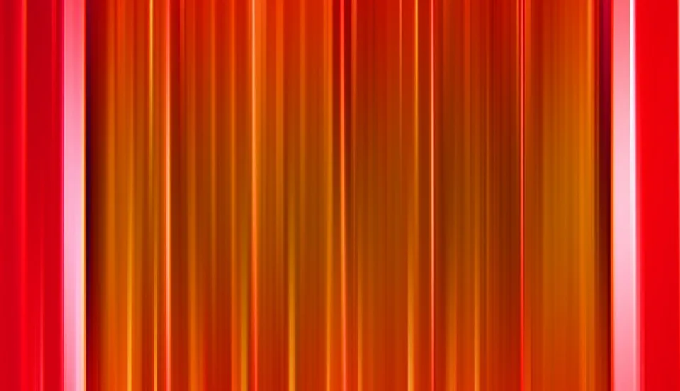 Vertikale Streifen in Rot und Orange, die wie verwischte Bewegung wirken.