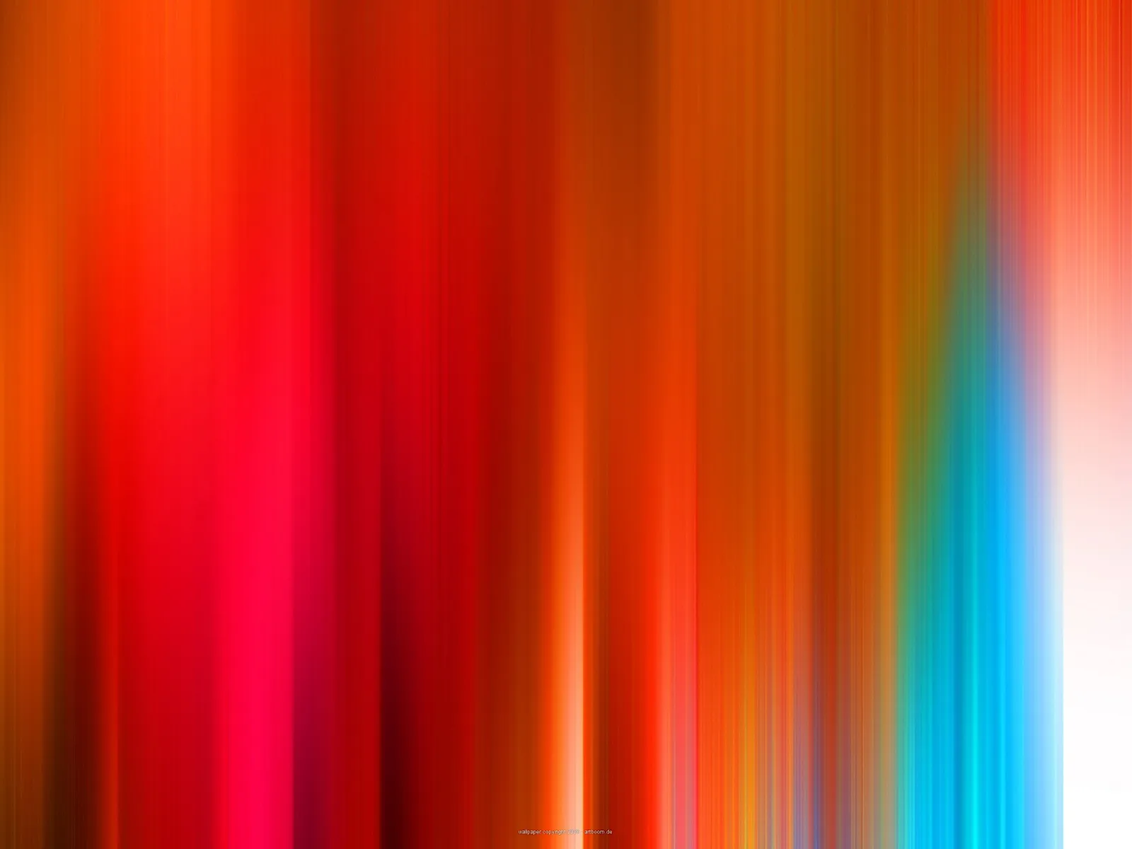Abstrakte vertikale Streifen in Rot, Orange und Blau, die von links nach rechts ineinander übergehen, rechts ein heller weißer Bereich.