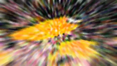 Abstrakte Komposition aus radial verlaufenden, verwischten Farbstreifen in Gelb, Orange, Grün und Violett mit einem leuchtenden Zentrum.