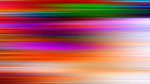 Abstraktes Bild aus horizontalen, verwischten Farbstreifen in Rot, Grün, Violett, Orange und Weiß, die von links nach rechts verlaufen.
