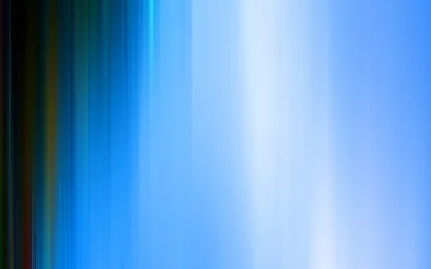 Vertikale blaue Streifen mit einem hellen Lichtband, links dunkler mit grünen und gelben Schlieren.