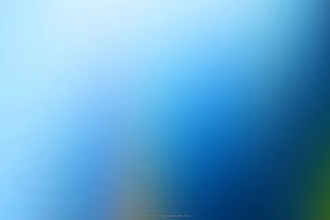 Weicher Farbverlauf von hellem Himmelblau oben links zu tiefem Dunkelblau unten rechts, unten rechts am Rand ein grüner Schimmer, unten in der Mitte eine kleine Textzeile in sehr kleiner Schrift.