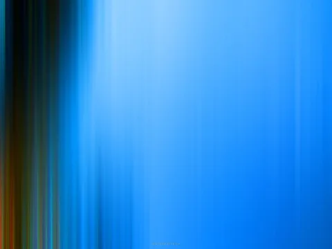Abstrakte Komposition aus vertikalen, verwischten Streifen. Links dunkel mit farbigen Linien in Rot, Grün und Gelb, nach rechts in einen glatten Verlauf von Hellblau zu Blau übergehend.