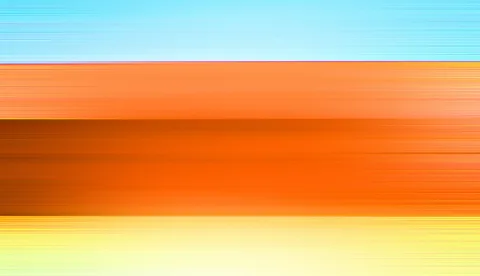 Abstrakte Komposition aus horizontalen, verwischten Streifen: oben hellblau, darunter orange, dunkelorange und zum unteren Rand hin hellgelb.