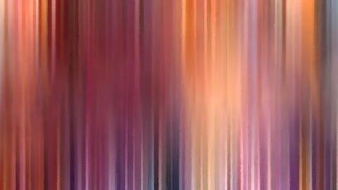 Abstraktes Bild aus vertikalen, unscharfen Streifen in Rosa, Violett, Orange und Creme, die in der Mitte heller werden.