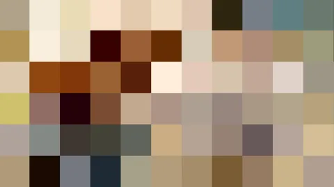 Quadratisches Mosaik aus Farbfeldern in Beige, Braun, Schwarz und Grau.