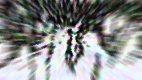 Abstrakte Komposition mit radialer Bewegungsunschärfe in Grün, Violett und Weiß, im Zentrum eine dunkle, verschwommene Form