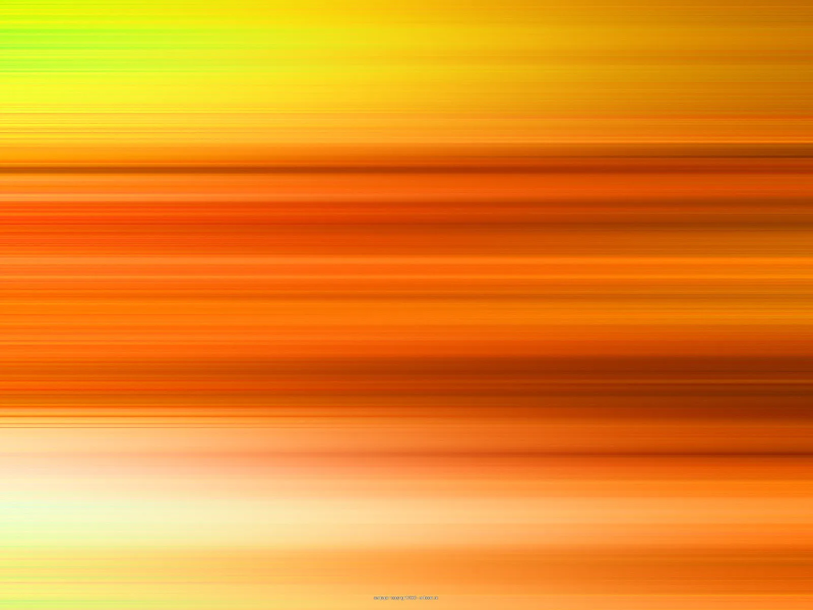 Horizontale, weich verschwommene Streifen in Gelb, Orange und Hellbeige, oben heller und grün getönt, unten zu einem cremefarbenen Lichtband.
